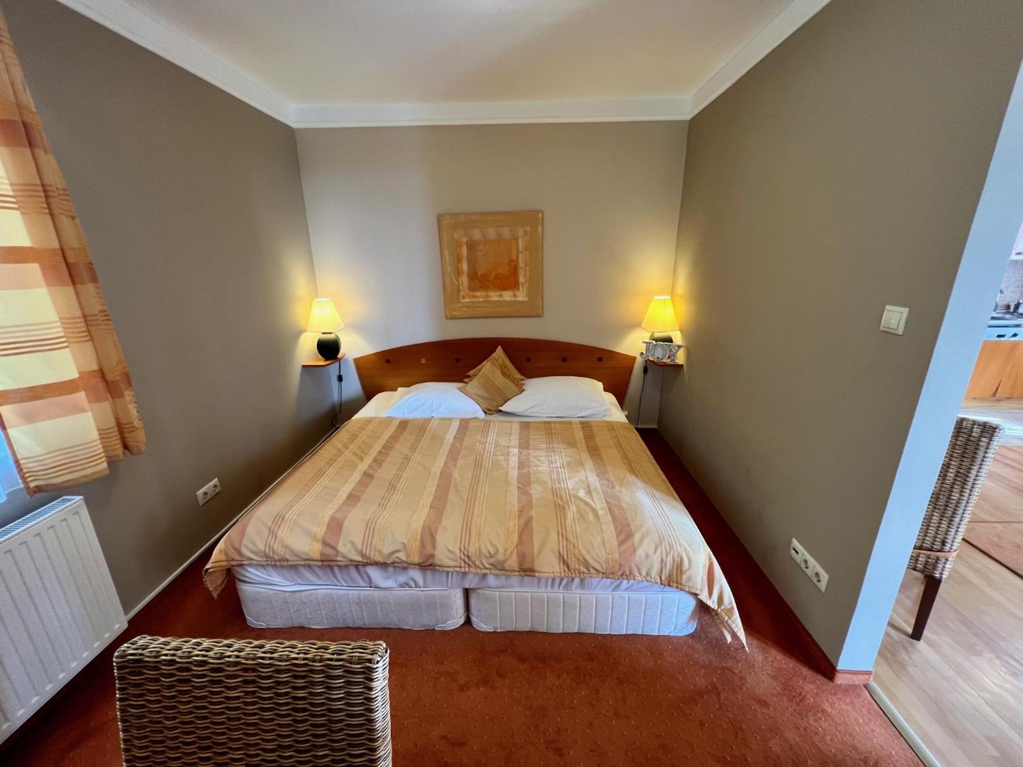 Luxus Golf Apartment Бік Екстер'єр фото
