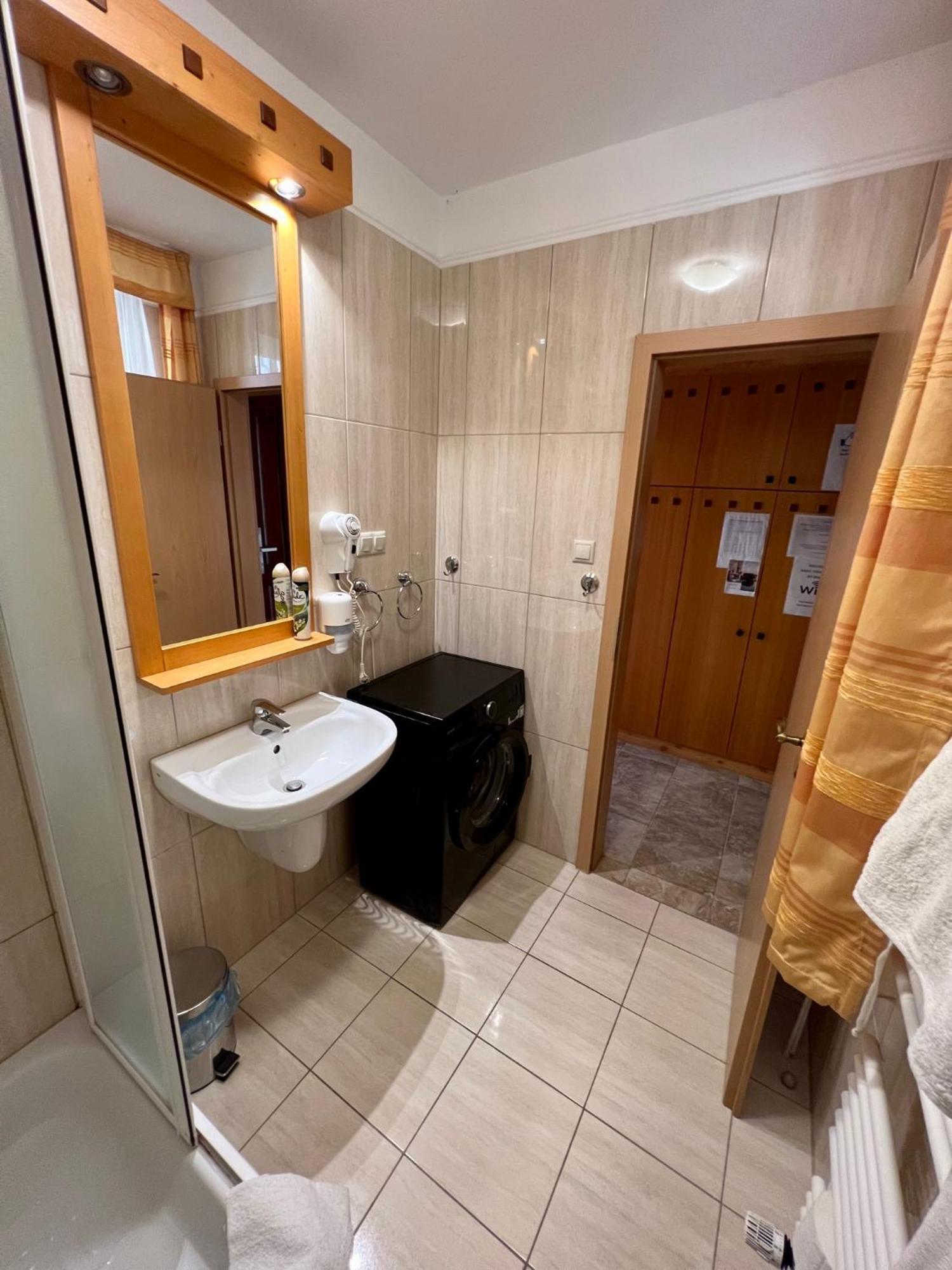 Luxus Golf Apartment Бік Екстер'єр фото
